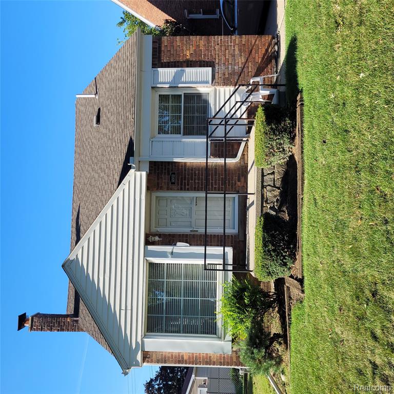 14903 Belmont Avenue Property Photo 1