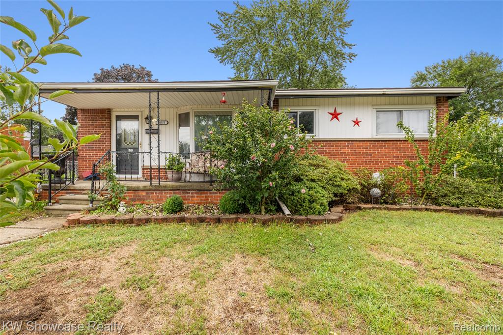 30553 Barton Street Property Photo 1