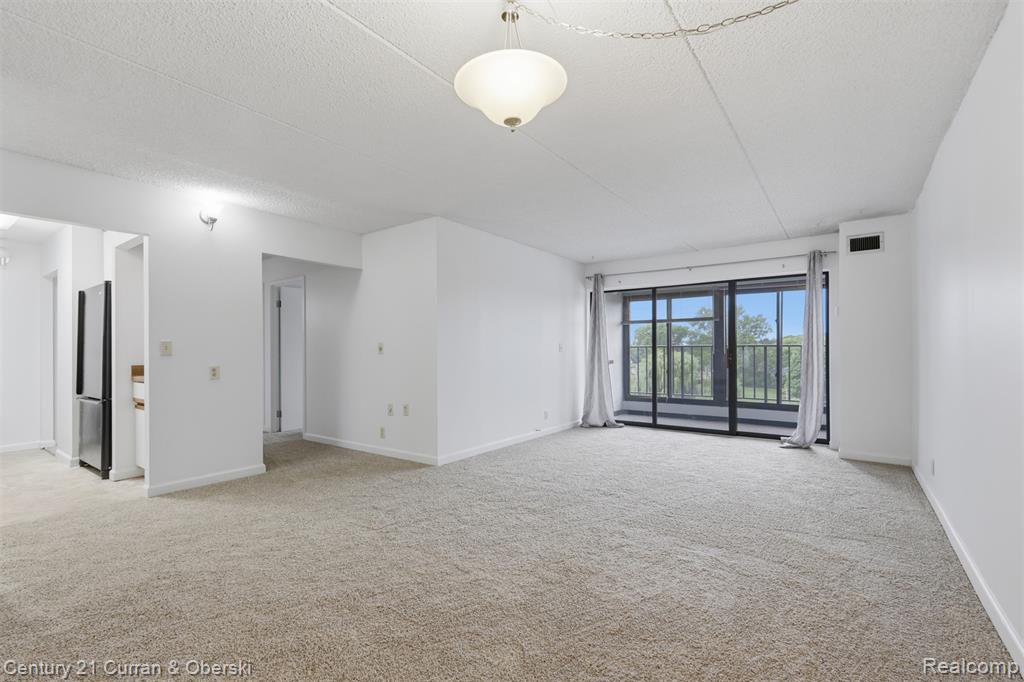 21800 Morley Avenue Property Photo 6