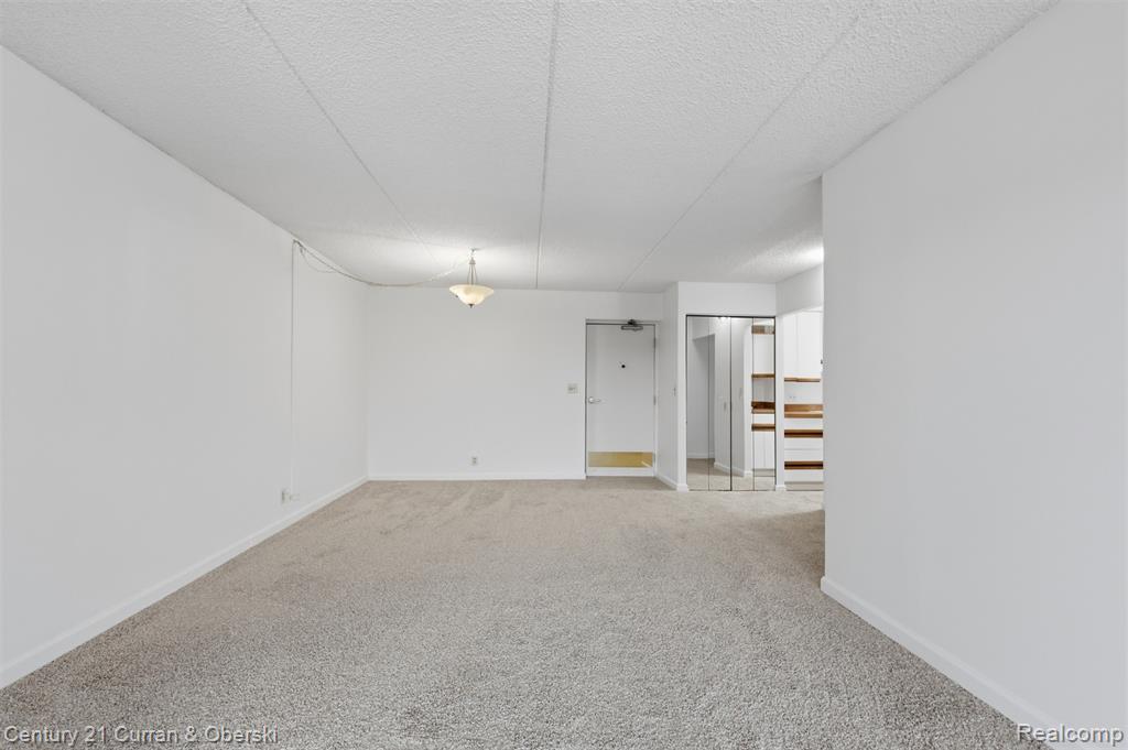 21800 Morley Avenue Property Photo 10