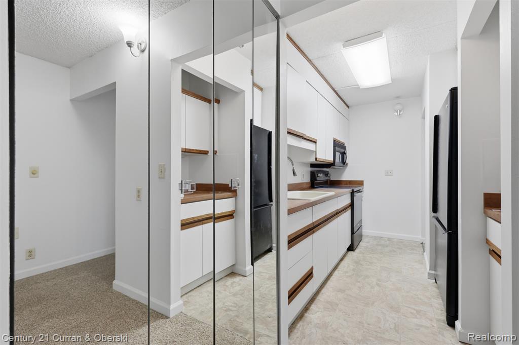 21800 Morley Avenue Property Photo 12