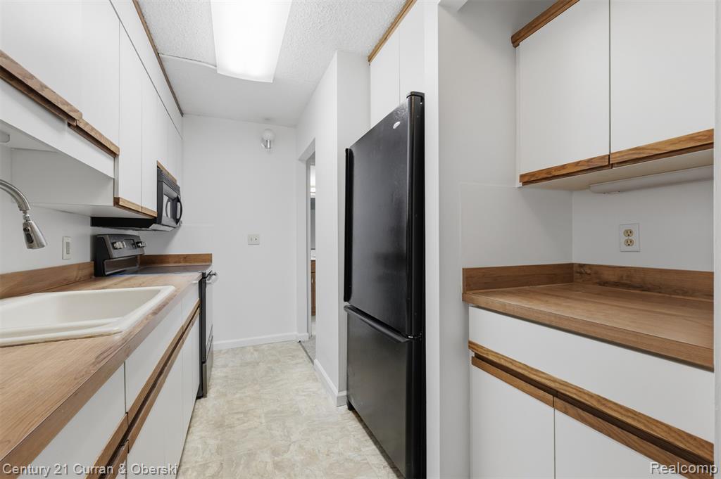 21800 Morley Avenue Property Photo 15