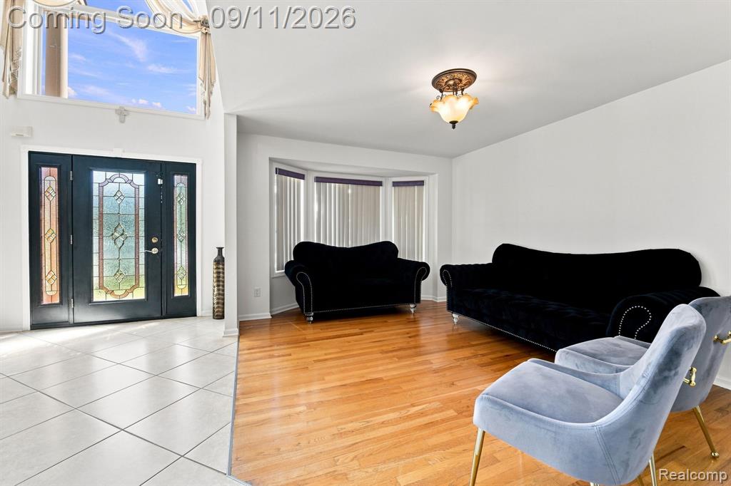 18779 Sandhurst Drive Property Photo 8