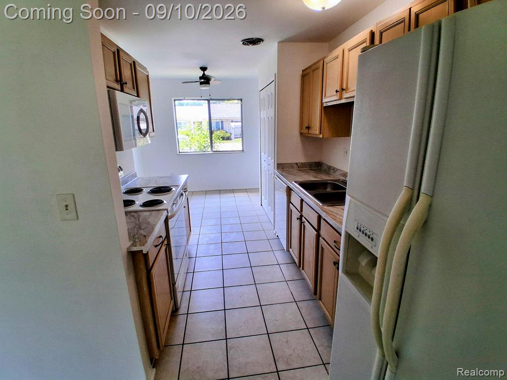 26583 Franklin Pointe Drive Property Photo 4