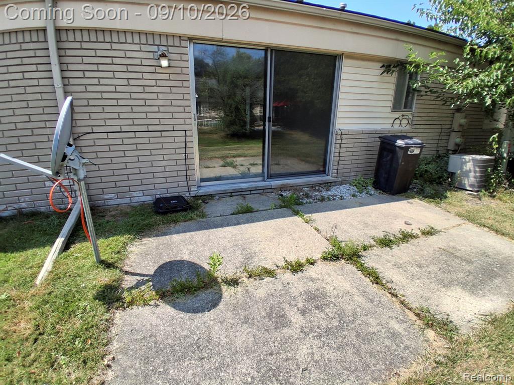 26583 Franklin Pointe Drive Property Photo 16