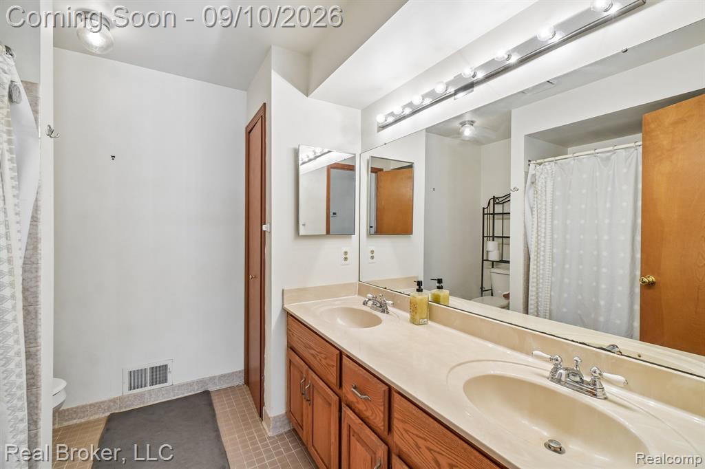 3630 Car Drive Property Photo 31