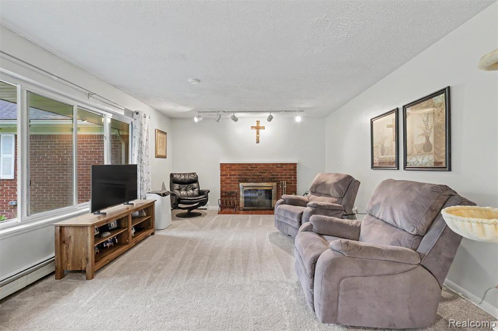 45223 Wear Road Property Photo 7