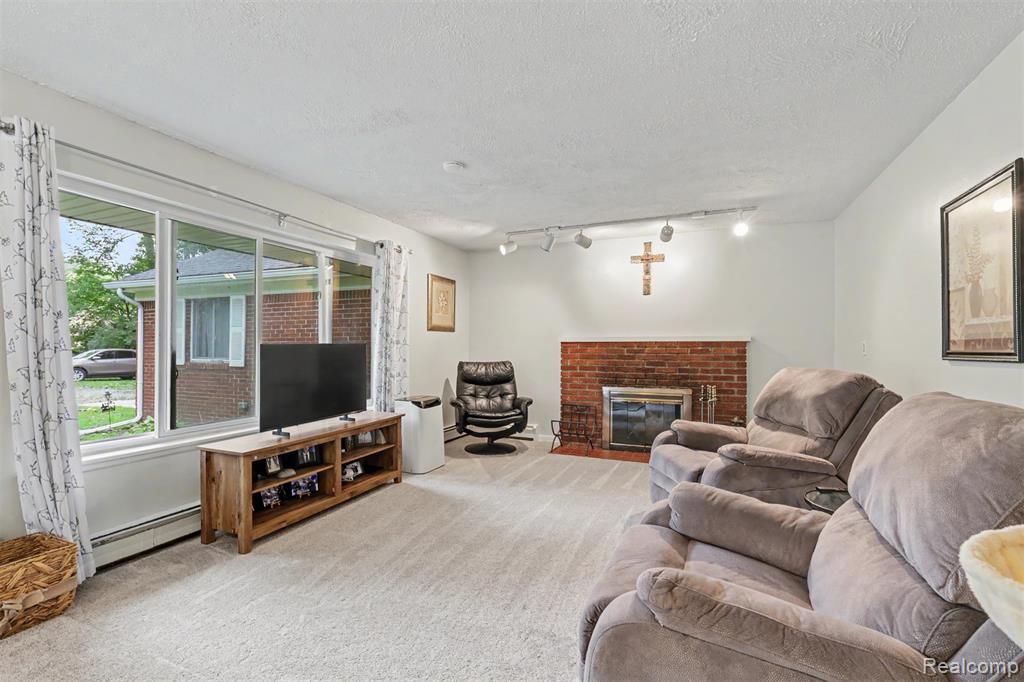 45223 Wear Road Property Photo 9