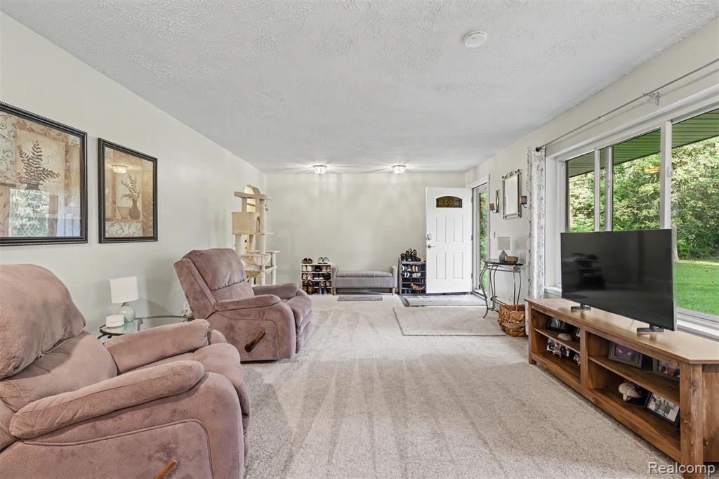 45223 Wear Road Property Photo 11