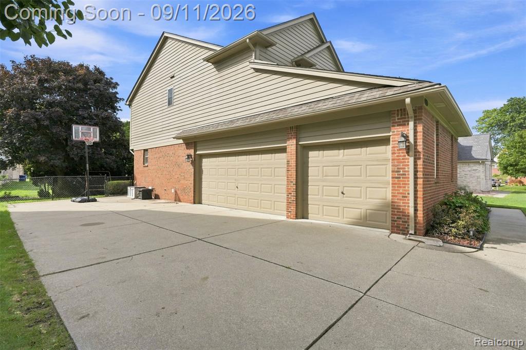 8062 Pickering Place Property Photo 39