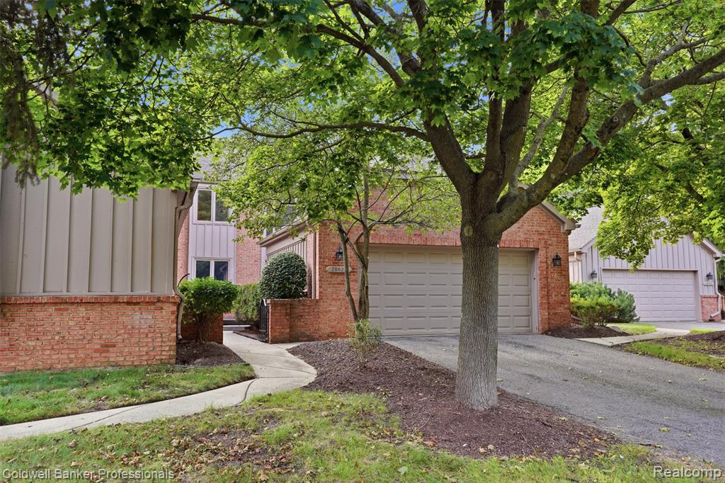 28625 Auburn Court Property Photo 1