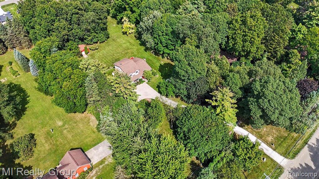 11471 31 Mile Road Property Photo 1
