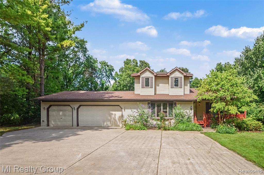 11471 31 Mile Road Property Photo 4