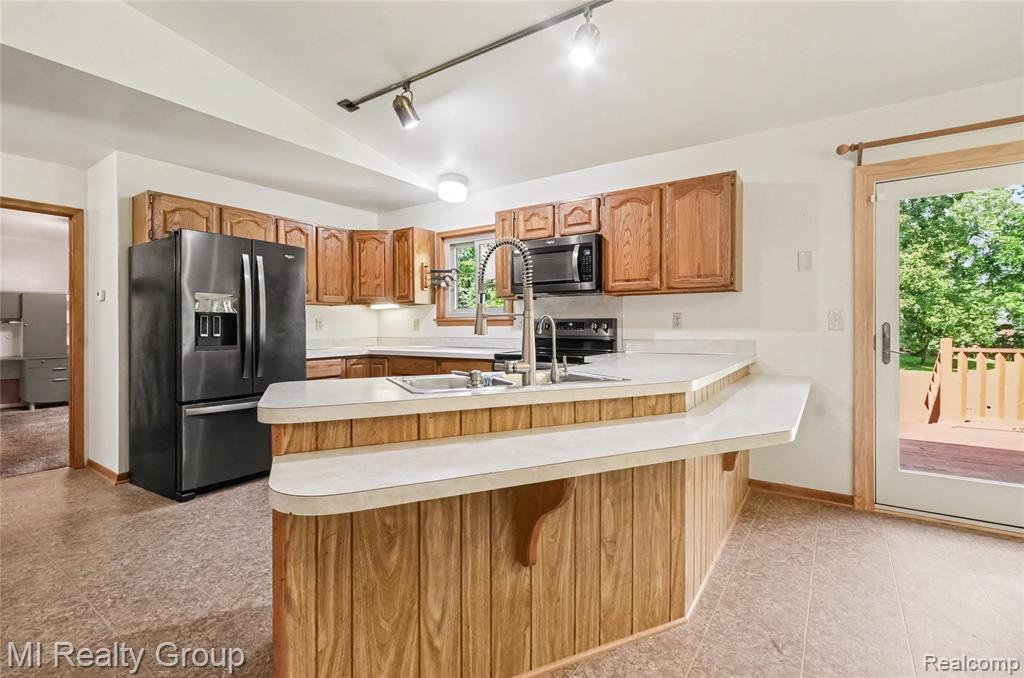 11471 31 Mile Road Property Photo 18