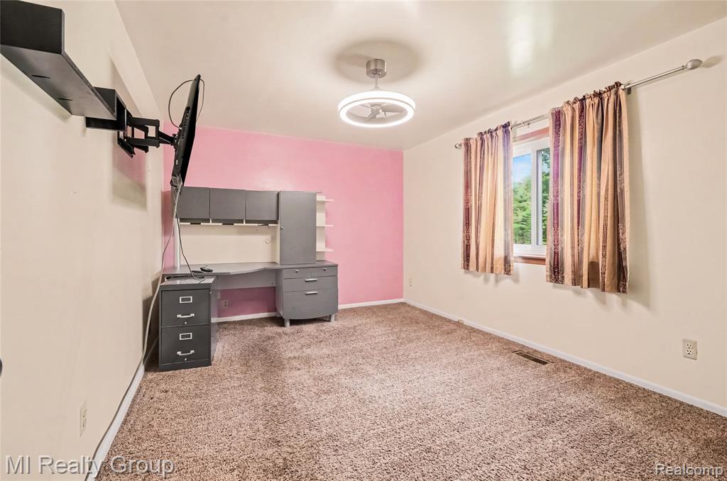 11471 31 Mile Road Property Photo 22