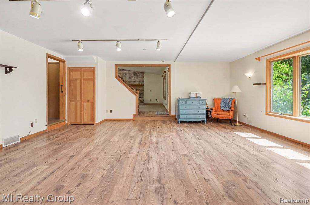 11471 31 Mile Road Property Photo 24