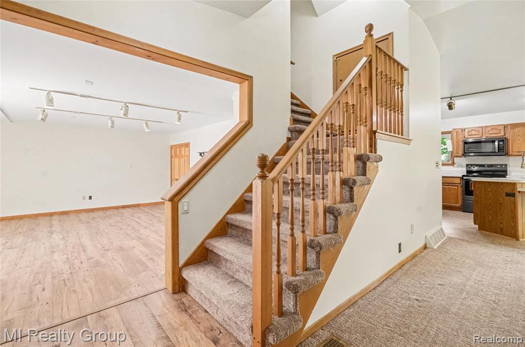 11471 31 Mile Road Property Photo 28