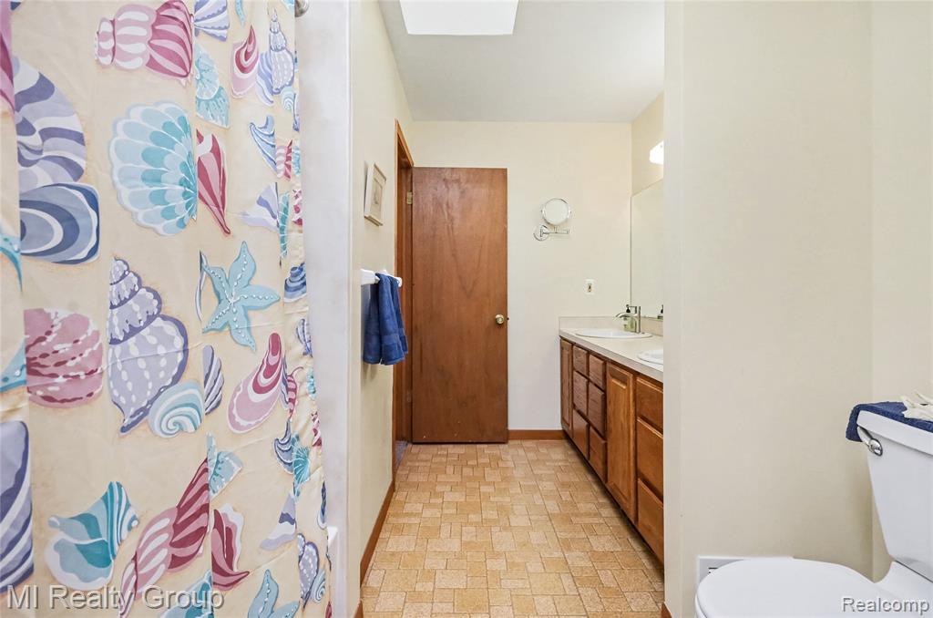 11471 31 Mile Road Property Photo 33