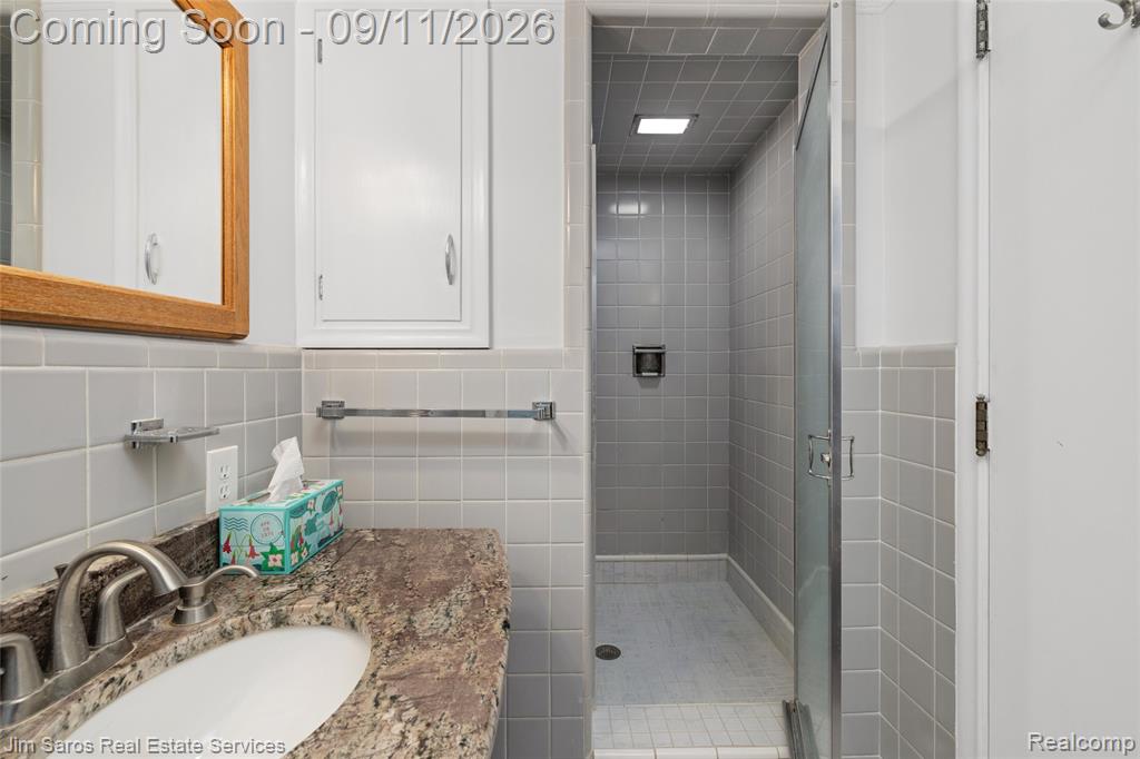 1445 Devonshire Road Property Photo 22
