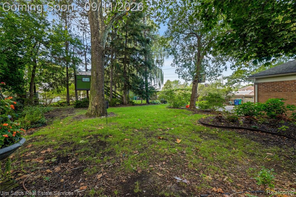 1445 Devonshire Road Property Photo 27