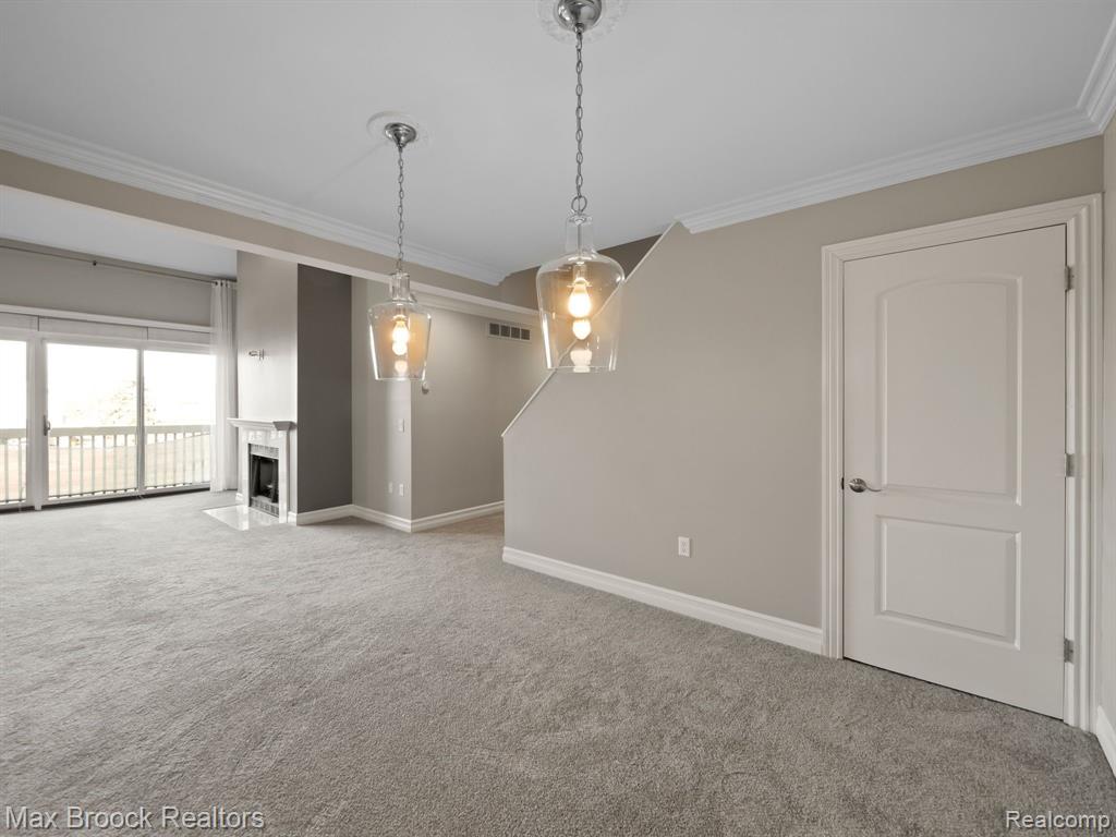 6608 Maple Lakes Drive Property Photo 15
