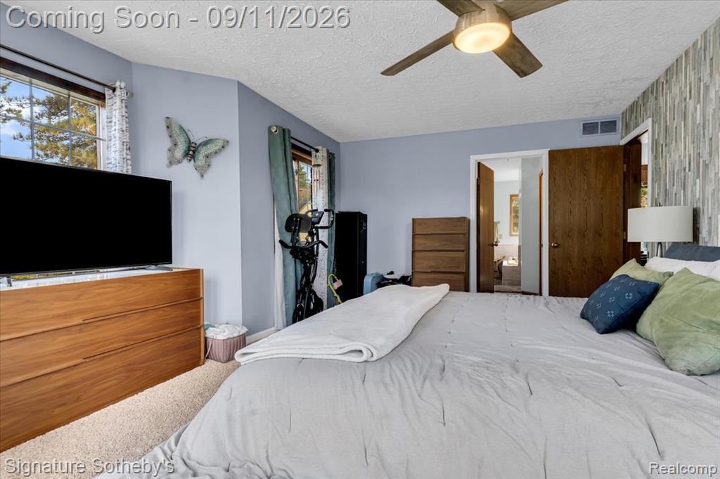 9925 Timothy Lane Property Photo 17