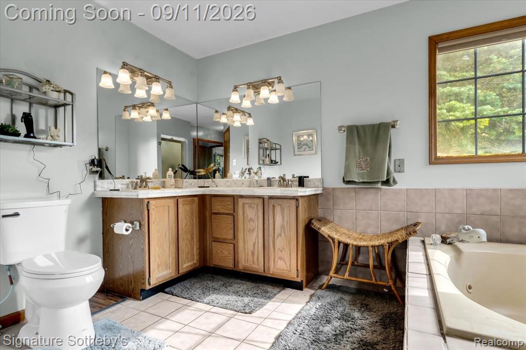 9925 Timothy Lane Property Photo 19