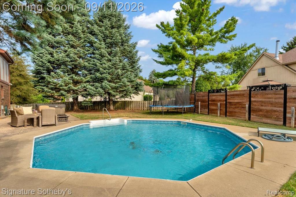 9925 Timothy Lane Property Photo 38
