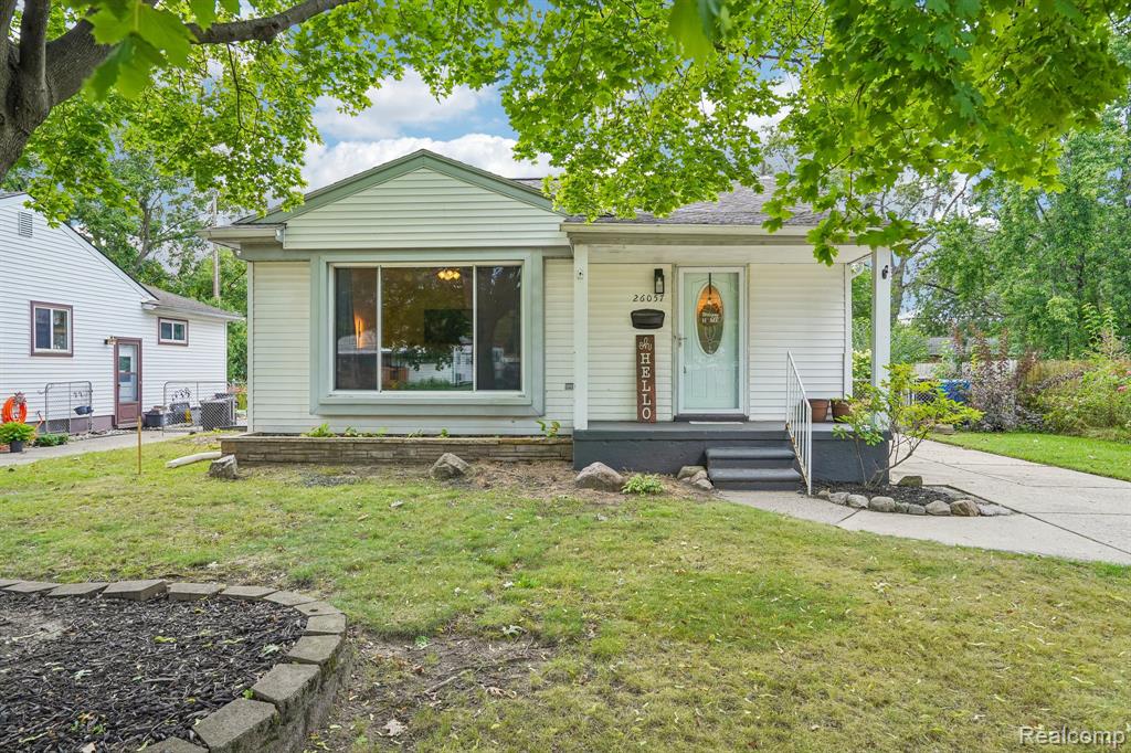 26057 Osmun Street Property Photo 1