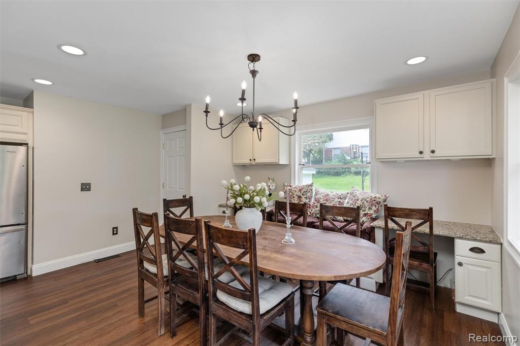 757 Foxhall Road Property Photo 8