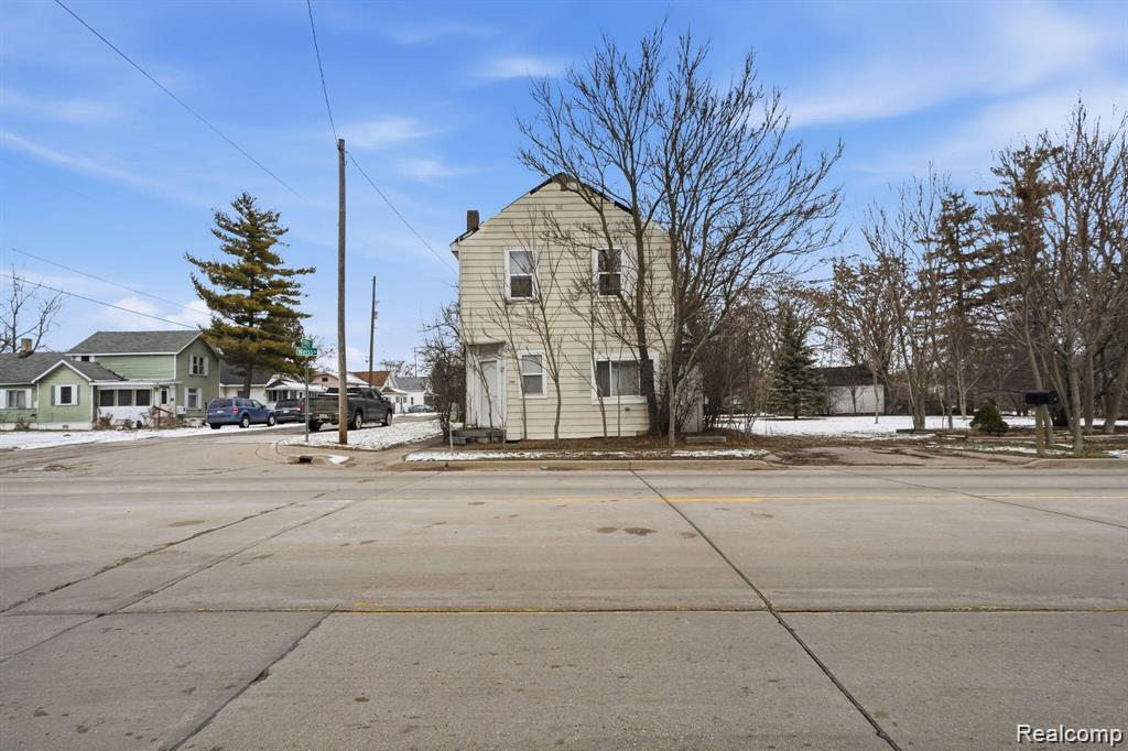 346 Weiss Street Property Photo 2
