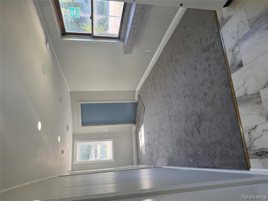 346 Weiss Street Property Photo 9
