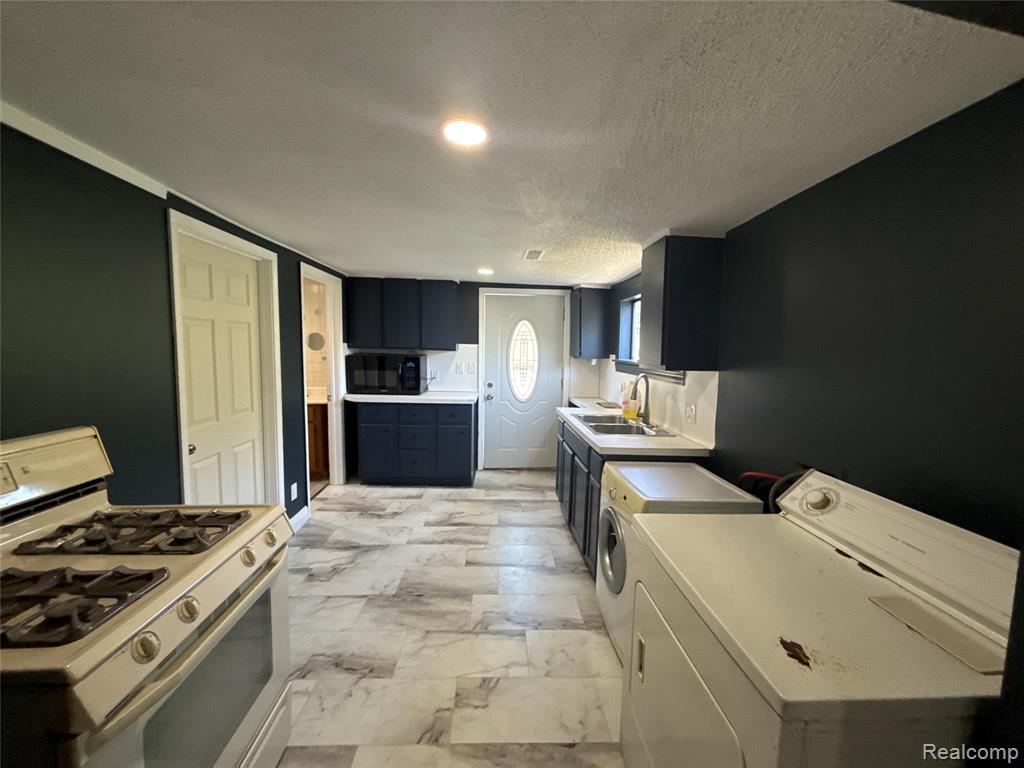 346 Weiss Street Property Photo 10