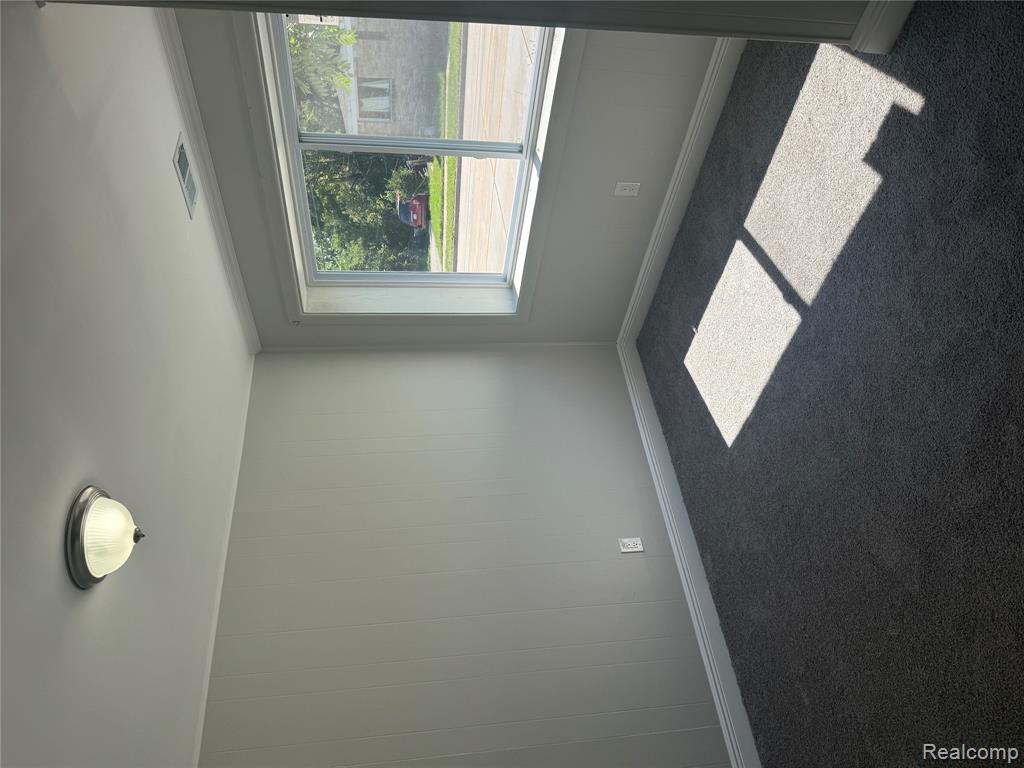 346 Weiss Street Property Photo 16