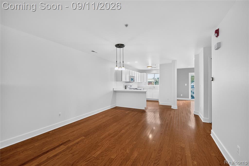110 West Road Property Photo 11