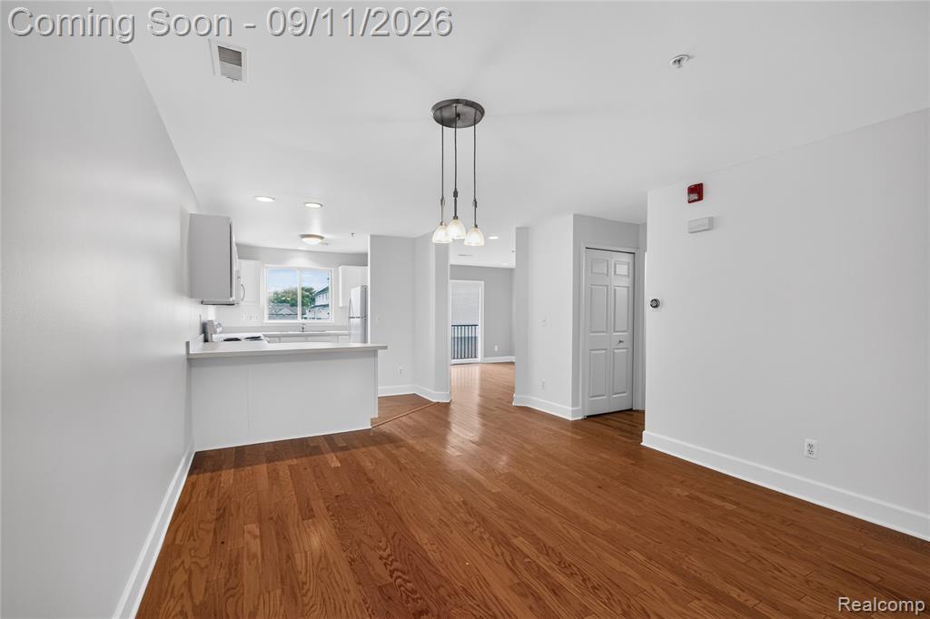 110 West Road Property Photo 12