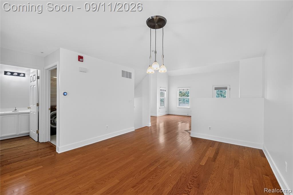 110 West Road Property Photo 13