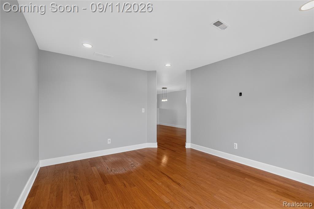 110 West Road Property Photo 21
