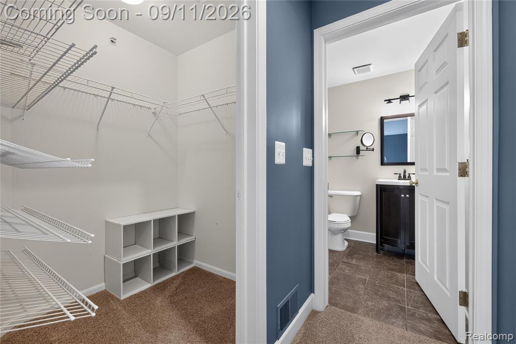 110 West Road Property Photo 27