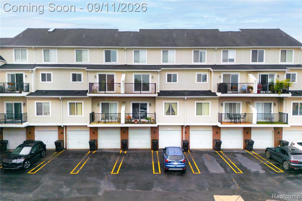 110 West Road Property Photo 38