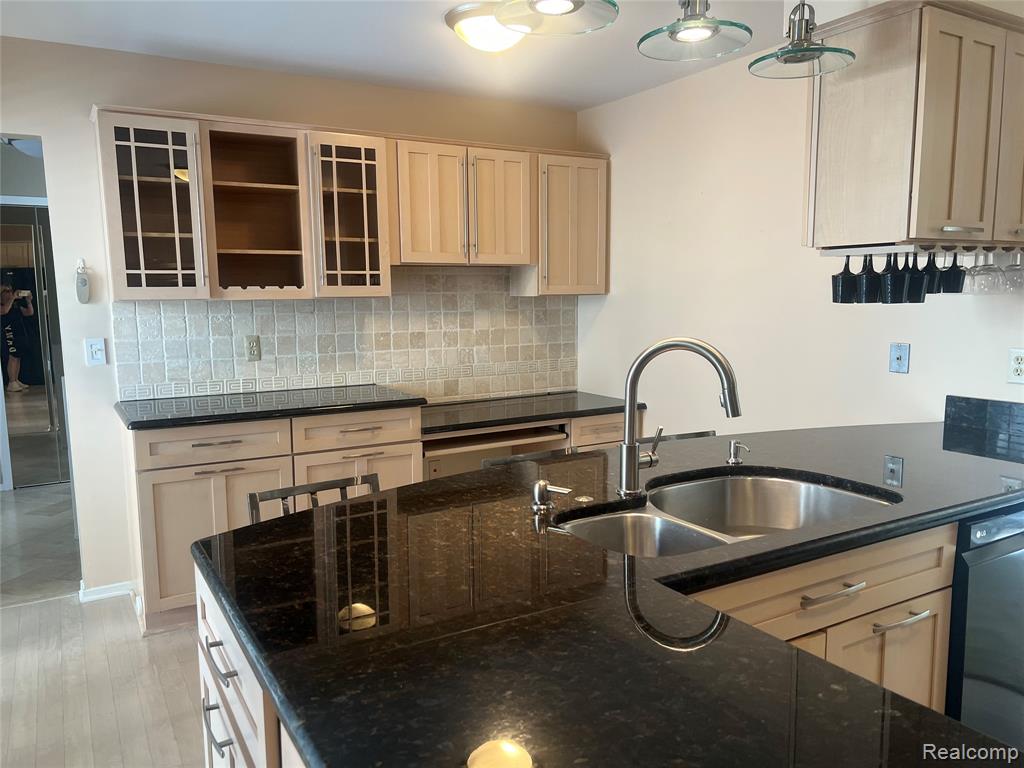 5529 Walnut Circle Property Photo 10