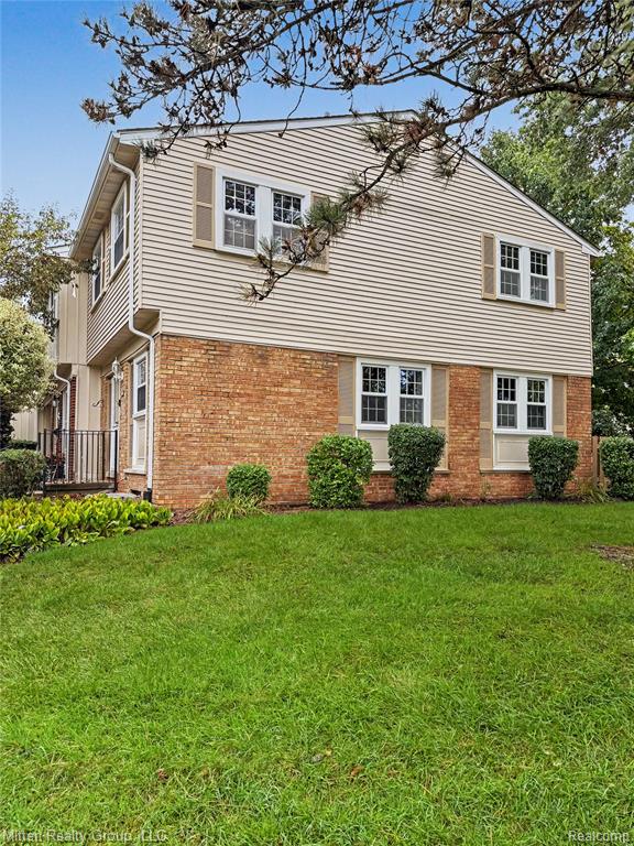 1699 Brentwood Drive Property Photo 5