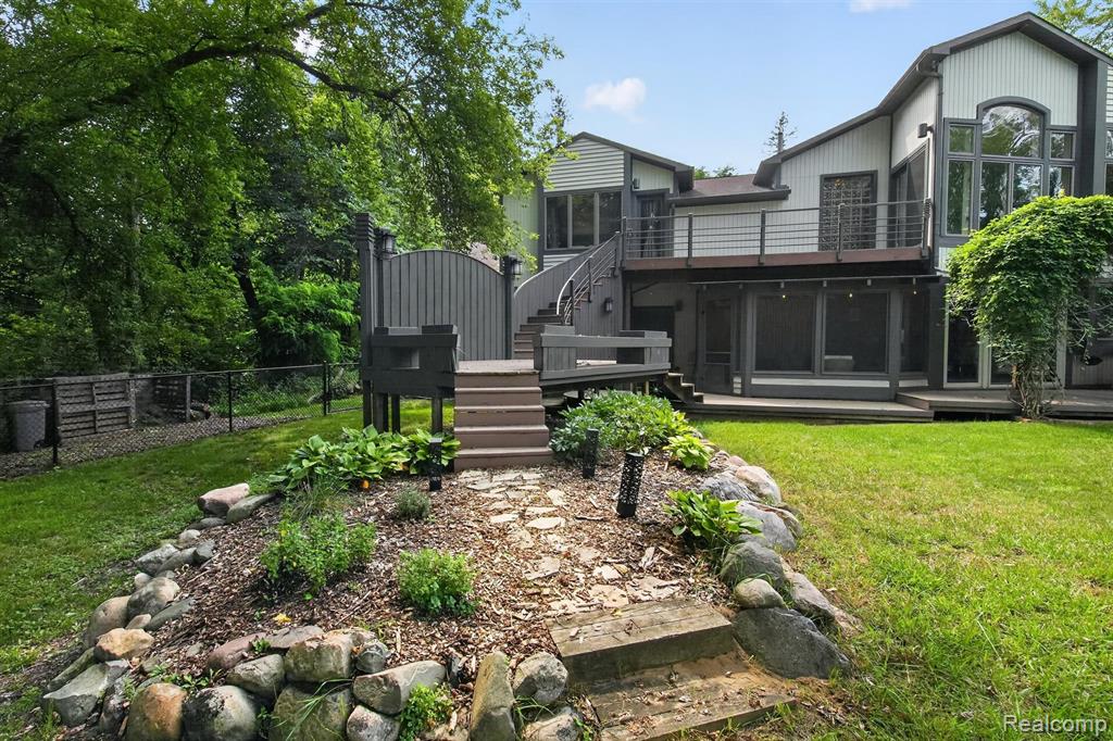 9319 Faussett Road Property Photo 1