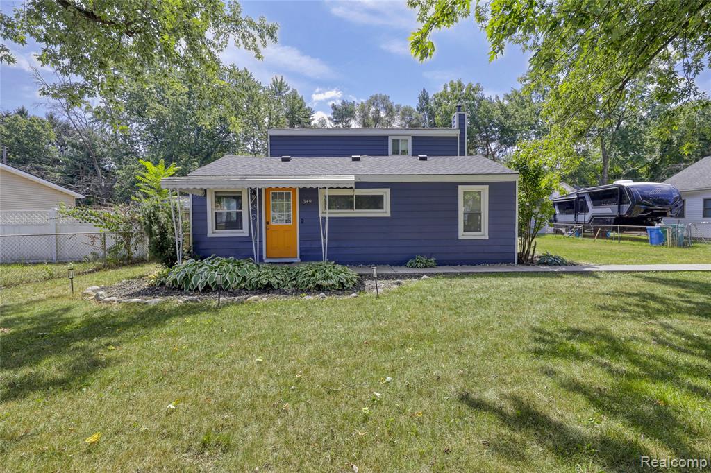 349 W Beechdale Street Property Photo 1