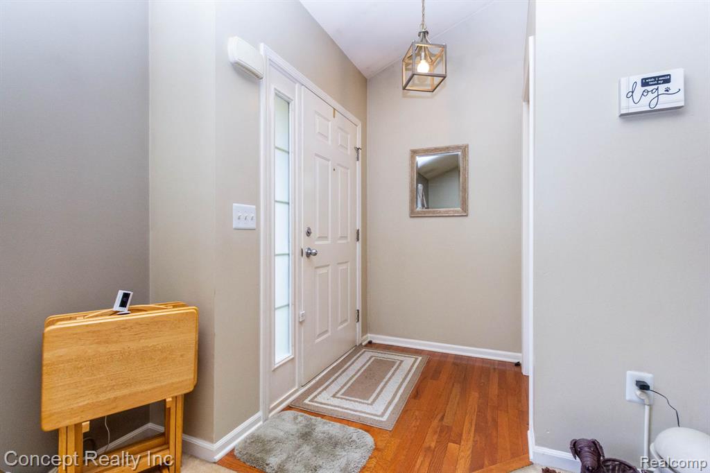20742 Doves Pointe Drive Property Photo 6