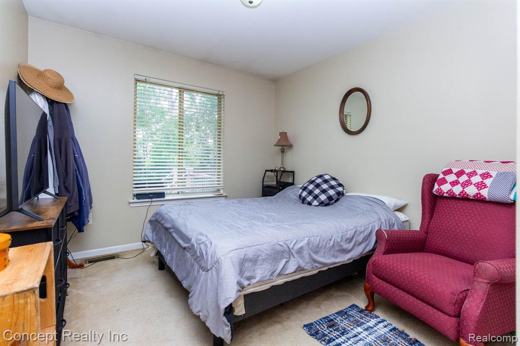 20742 Doves Pointe Drive Property Photo 20