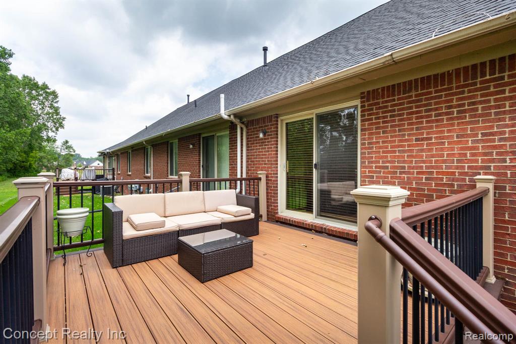 20742 Doves Pointe Drive Property Photo 32
