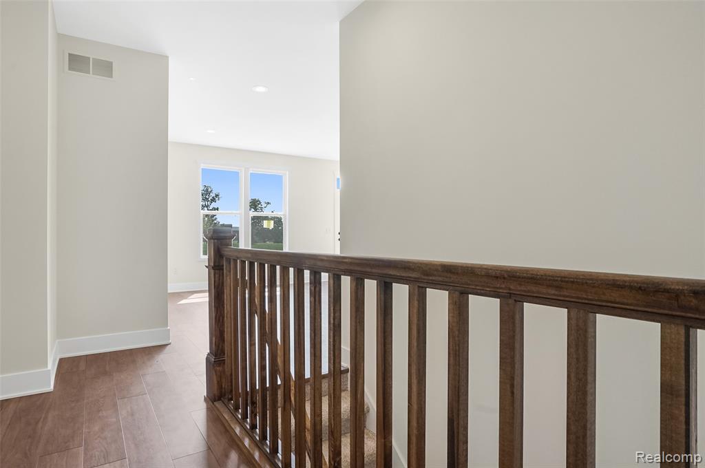 2295 Gilder Drive Property Photo 5