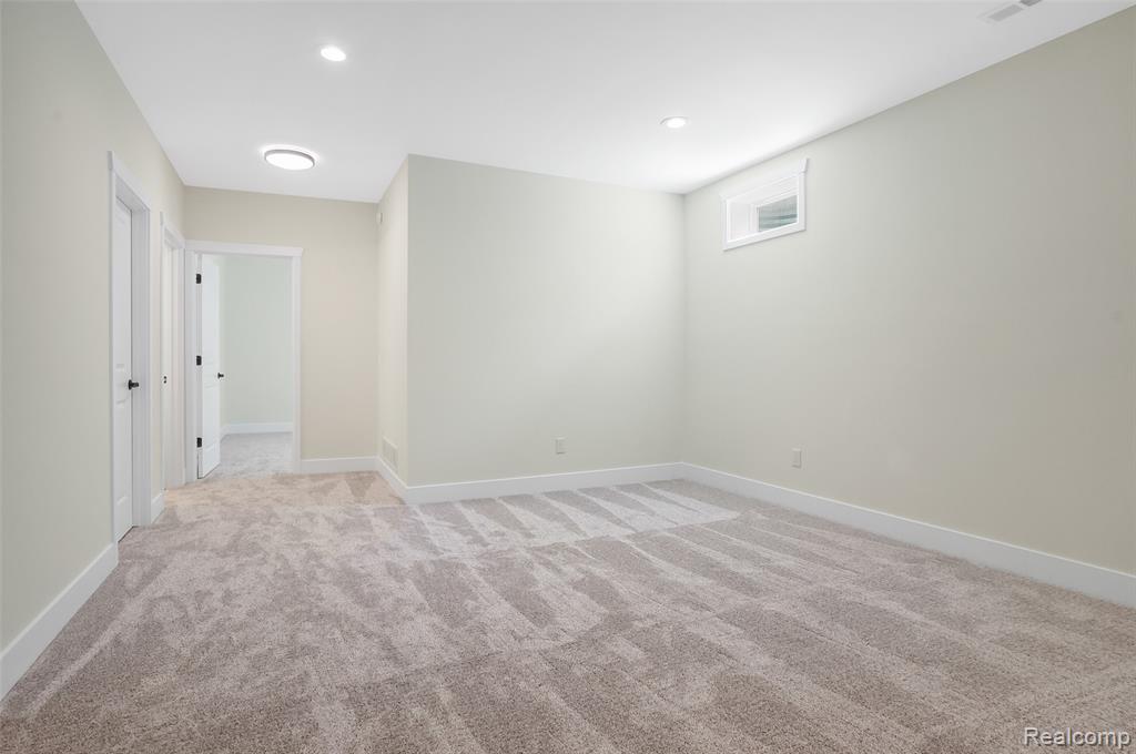 2295 Gilder Drive Property Photo 24