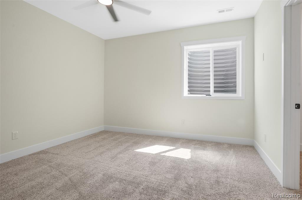 2295 Gilder Drive Property Photo 27